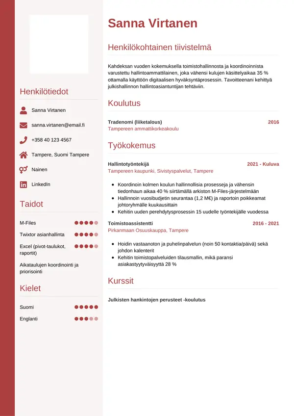 Hallintotyontekijan CV-pohja — Tyyli 10