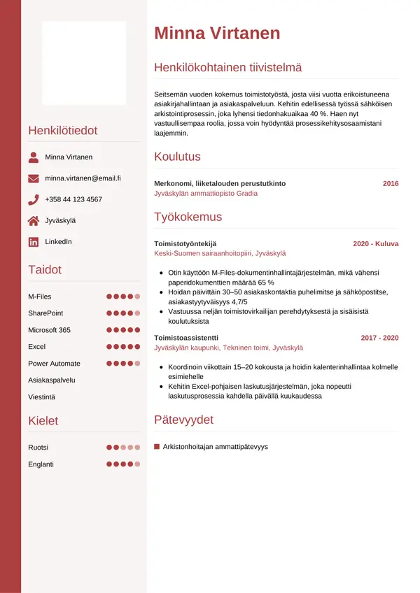 Toimistotyontekija CV-pohja — Tyyli 10